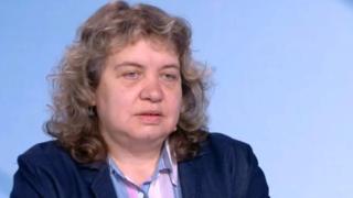 Доц. Киселова каза какво ще стане с Кирил Петков и Радев след решението на КС