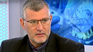 Проф. Моменков: Месеци ни делят от създаването на лекарство срещу COVID-19, но...