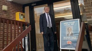 Потвърдено: Убиецът на британския депутат е мигрант от... СНИМКИ