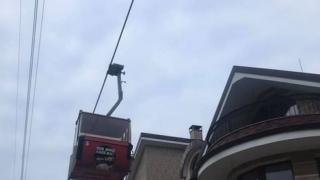 Баровска къща изникна като гъба под кабинките на Симеоновския лифт СНИМКА