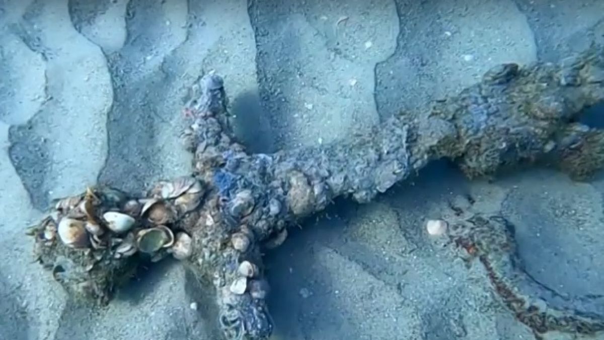 Водолаз откри удивителна находка на 900 години ВИДЕО