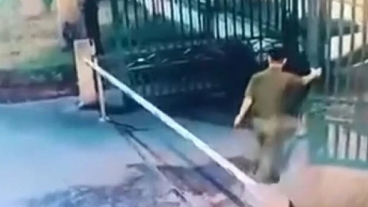 Войник втрещи мрежата с действията си, вижте какво се случи ВИДЕО