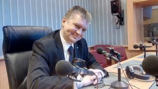 Експерт по кризите: Лекари, учители и държавни служители трябваше да бъдат задължително ваксинирани