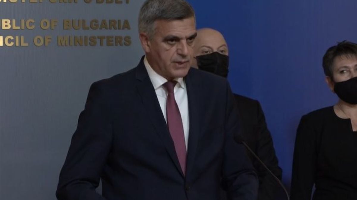Янев обяви какво ще прави правителството заради скъпия ток и К-19 мерките ВИДЕО