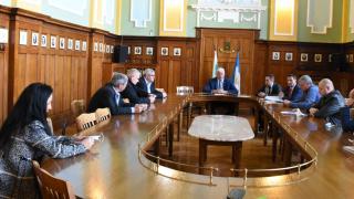 Здравко Димитров зарадва пловдивчани след важна среща с превозвачите 