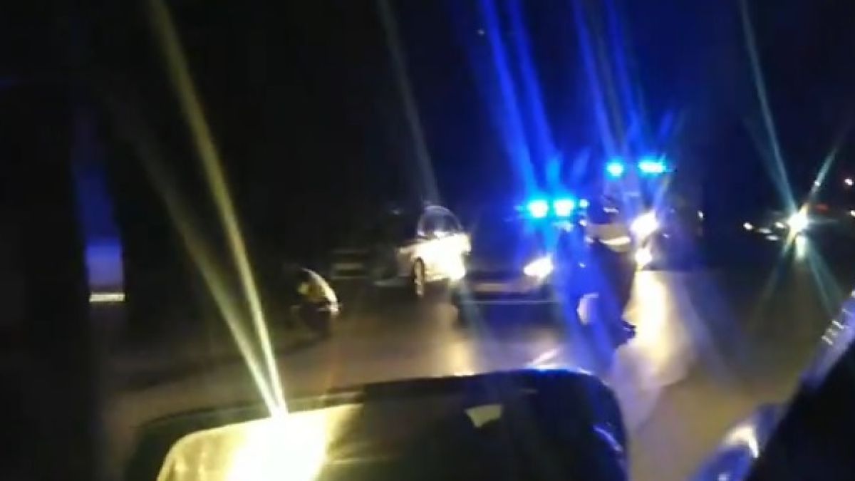 Зверско меле с автобус край Мездра, режат ламарини, за да вадят хора ВИДЕО