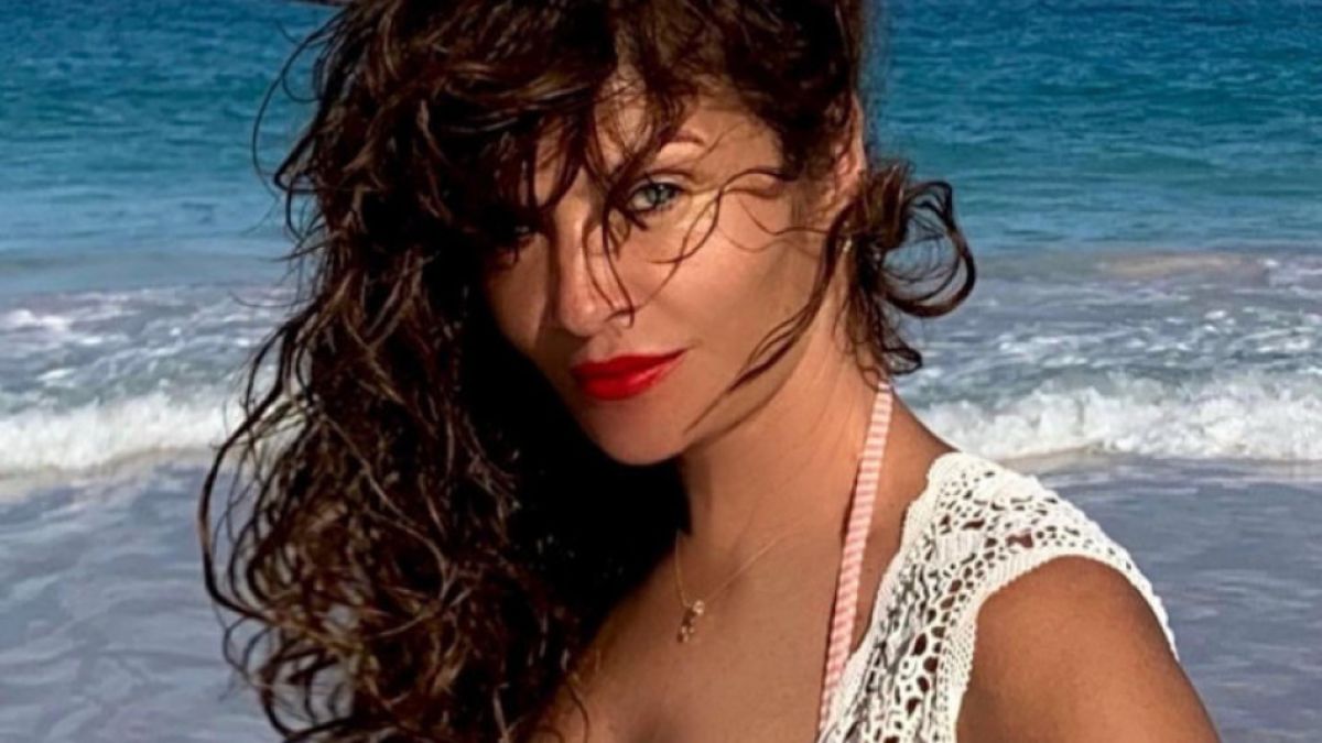 52-г. моделка позира гола за Vogue СНИМКИ 18+