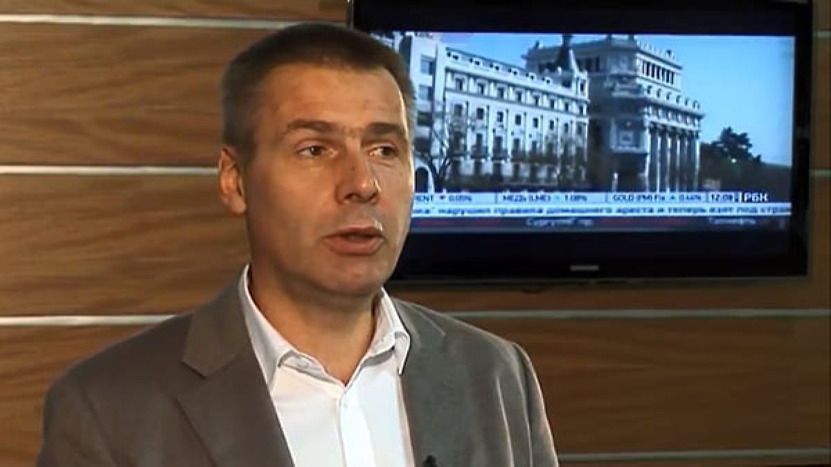 Заклаха банкер, съпругата му и сина му по брутален начин ВИДЕО 