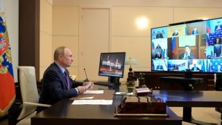 Путин погреба епохата на доминиране на Запада