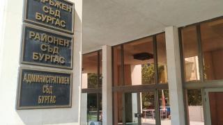 Латино драма в Бургас: Седмокласничка се закани - или сватба с любимия, или смърт 