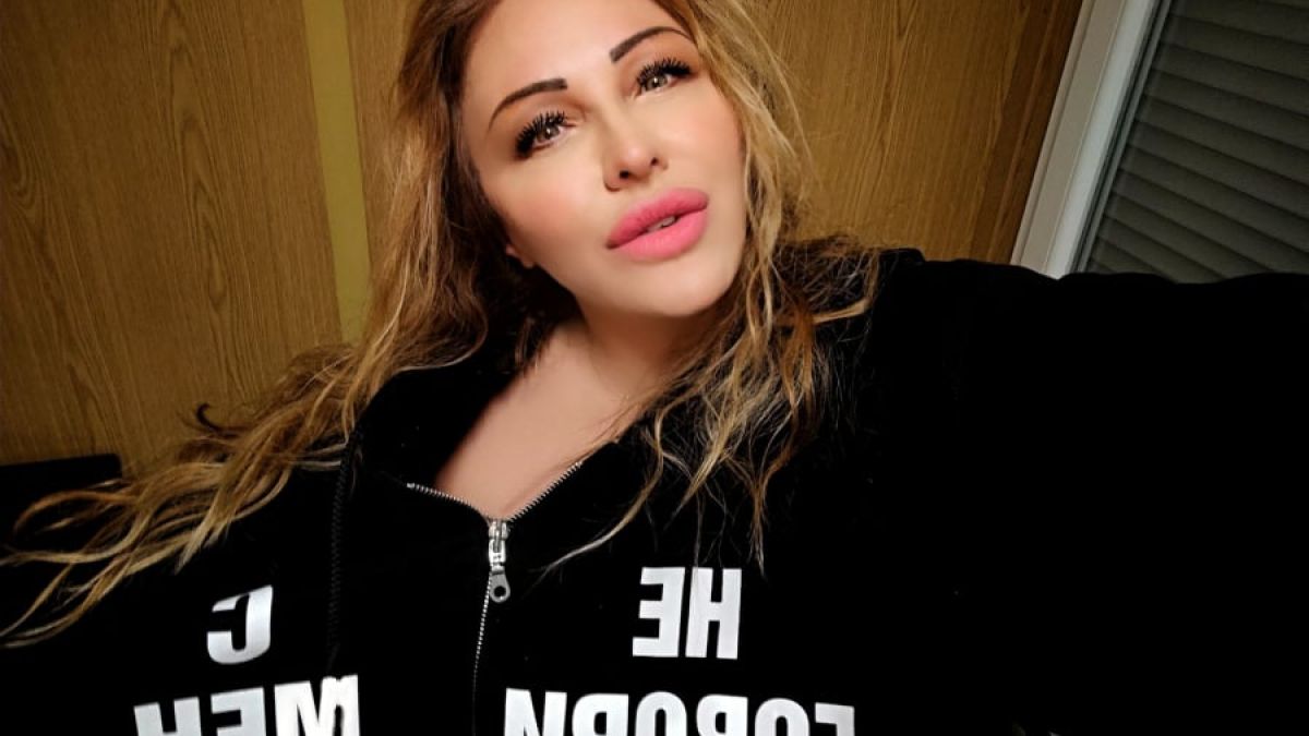 Певицата Рени се изповяда пред БЛИЦ! Призна защо е без мъж, къде живее синът й и защо не спазва наложените мерки 