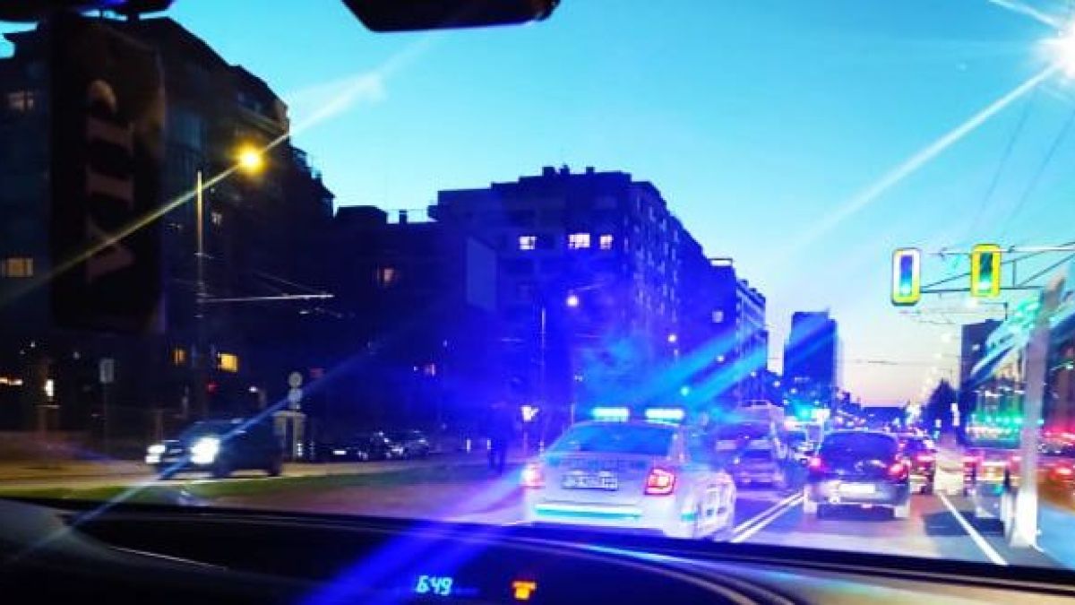 Първо в БЛИЦ! Огнен ад на ключов столичен булевард СНИМКИ