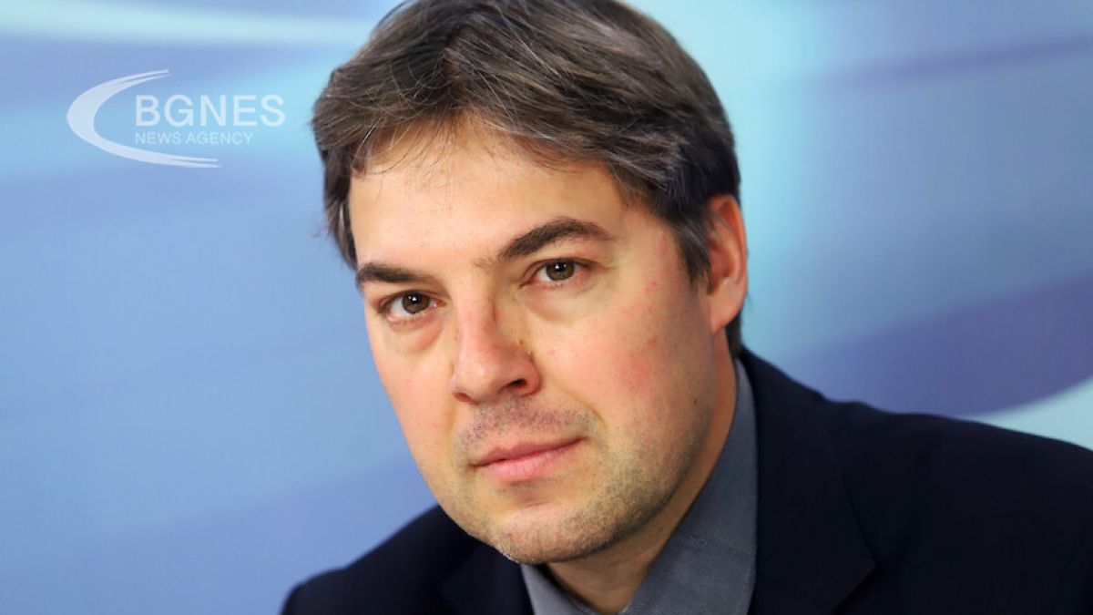 Юрист, работил при Радев: Иде тежка зима и масови протести, ако тези партии влязат в НС! ВИДЕО