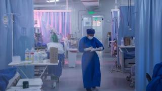 Страховитият COVID се завръща, внимавайте за тези симптоми!