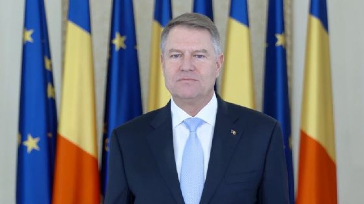 Като у нас: Бунт в Румъния срещу президента - "фараон на болна държава" заради К-19 ужаса