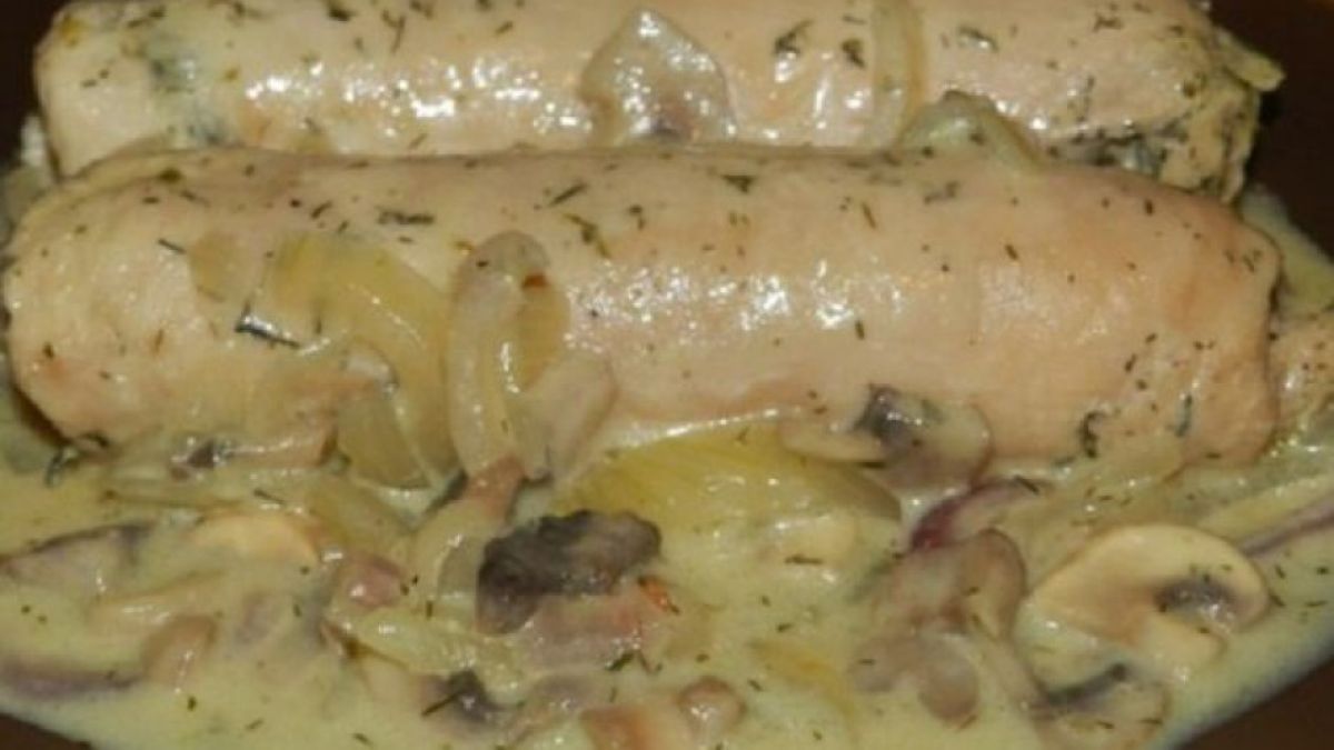 Вкусотия: Пилешки рулца със сосче - пръстите да си оближеш!