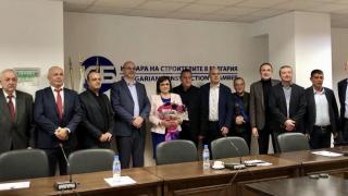 Нинова пред строителната камара: Най-важно е да спасим българските фирми и работници