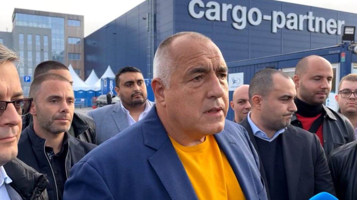 Борисов с мръсна газ пристигна пред столичен склад и предупреди за голяма изборна измама ВИДЕО