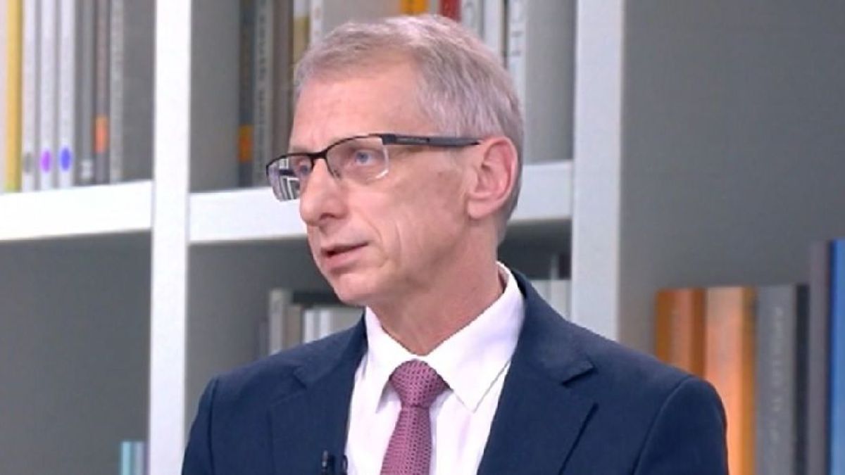 Денков разясни в подробности тестването на учениците
