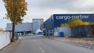 Подробности за сигнала за неправомерните действия на служител на МВР в склада с машините за вота