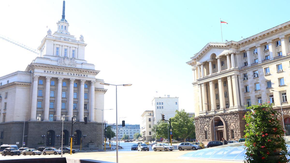 СНИМКА на Ларгото в София от 60-те години направи фурор в мрежата