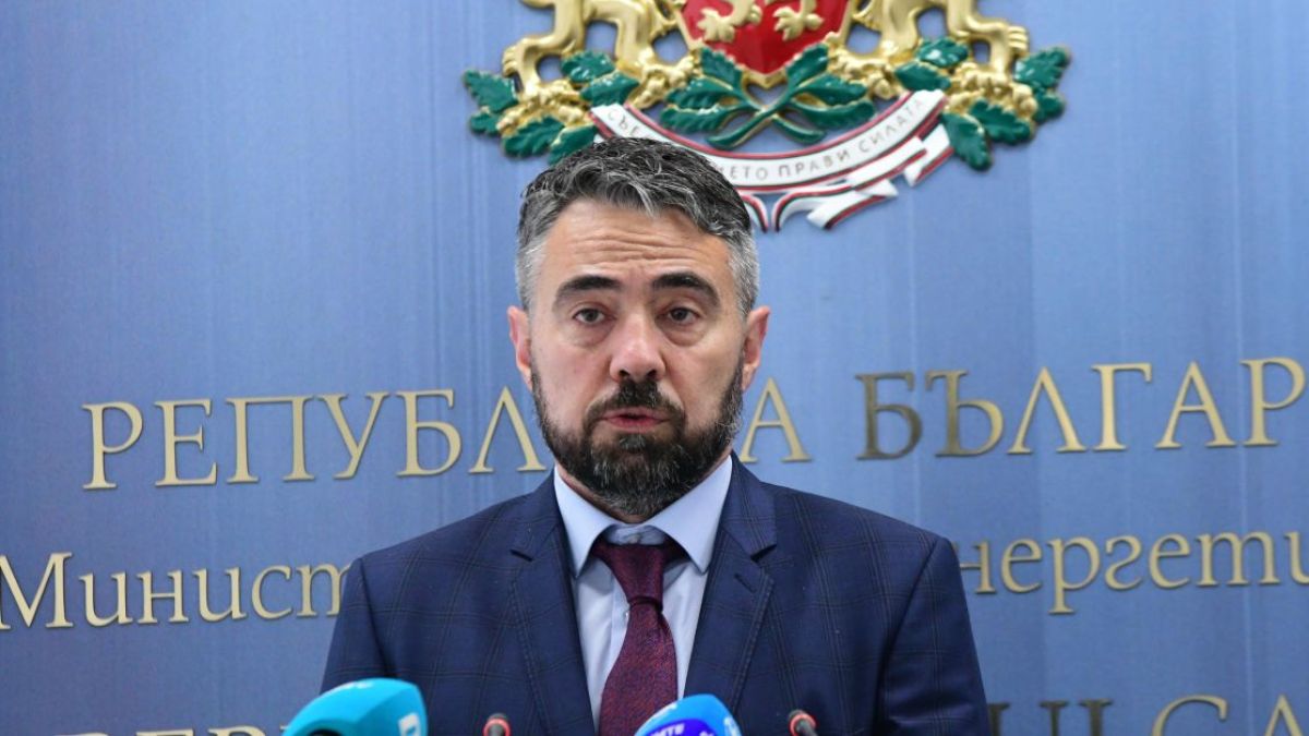 Радев овладява БЕХ, ето как пуска пипалата в холдинга
