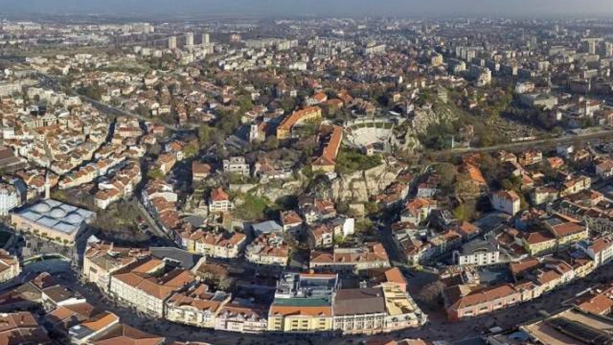 Зловонна миризма мори хората в Пловдив с часове, ето я причината
