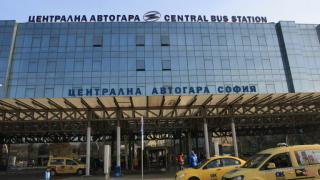 Спецакция: Централната автогара в София почерня от полицаи