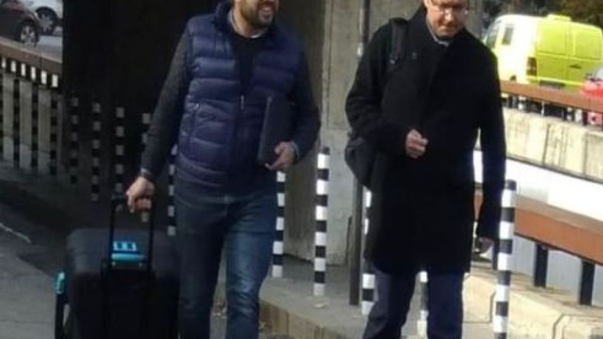 Георг Георгиев затапи оператор на bTV и каза ще изскочи ли заек от куфарчето му 