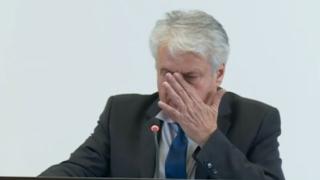 Рашков много изплашен, че "лоши политици искат да вземат властта"