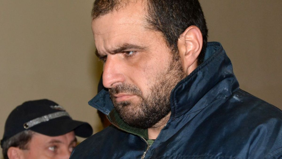 Драмата в Орешник: Боец уби с 38 удара с нож фелдшер и без да отрони дума влиза в затвора за четвърт век 