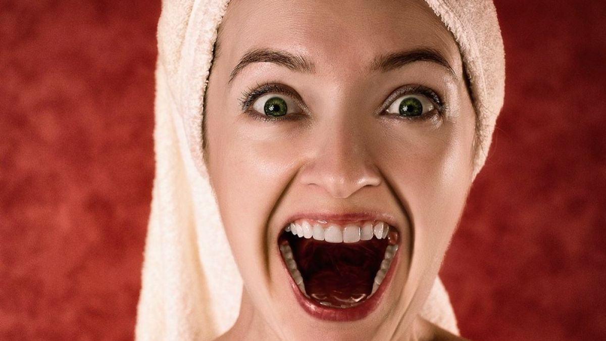 Три храни, които трябва да избягвате, за да са здрави венците ви