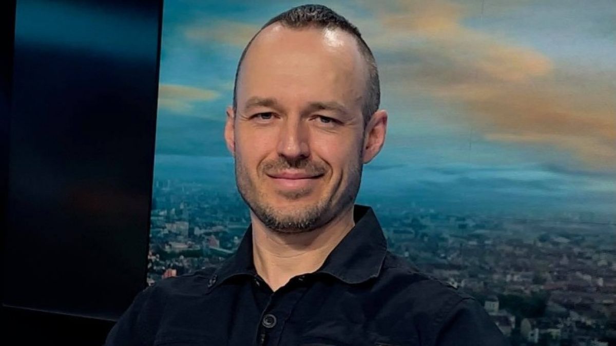 Доц. Стойчев: Резултатът е очакван, той е дело на Рашков и машините