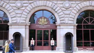 Как се развива президентската надпревара според най-новата информация от ЦИК