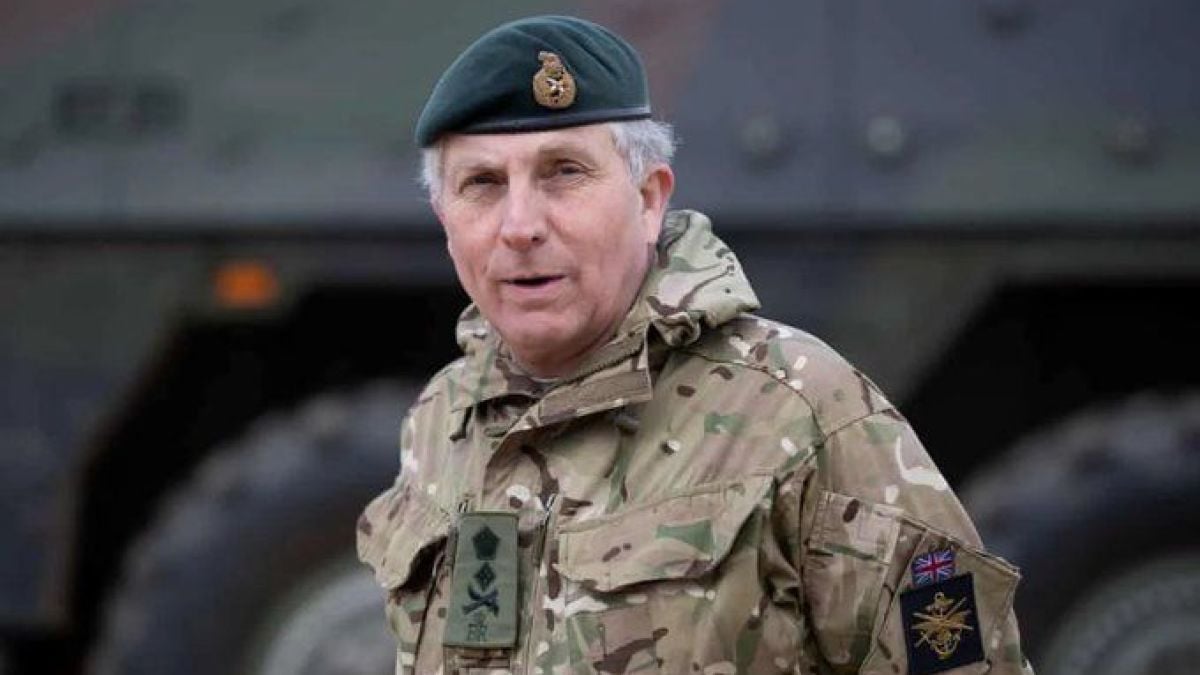 Висш UK военен: Кралство да се готви за война с Русия