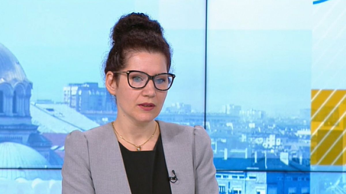 Къдрокоса красавица на Петков и Василев издаде, че със Слави са...