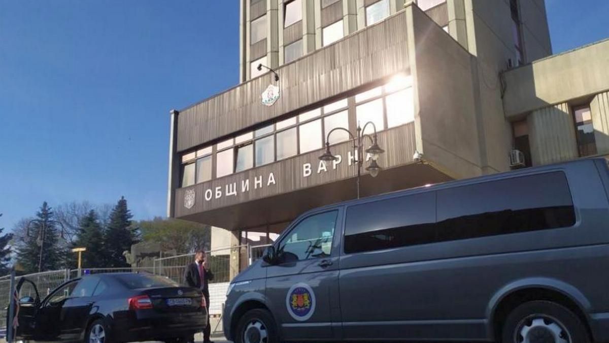 Извънредна спецакция в Община Варна