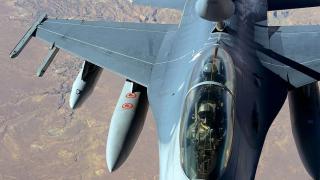 Гръцки изтребител F-16 се разби край Пелопонес