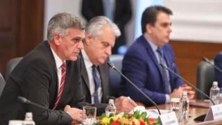 Колко и кои служебни министри влизат в редовния кабинет 
