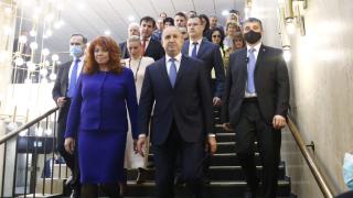Изборен експерт предупреди каква опасност крие повторната победа на Радев