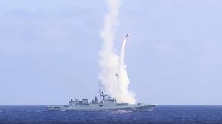 US военен експерт: Щатските самолетоносачи са безпомощни срещу руската ПВО ВИДЕО