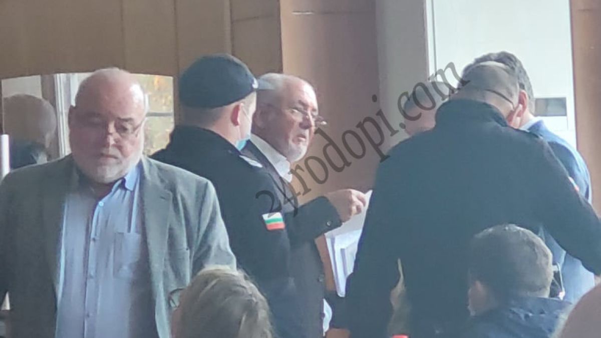 Страшен скандал! Изгониха Местан от съда, ето защо СНИМКА
