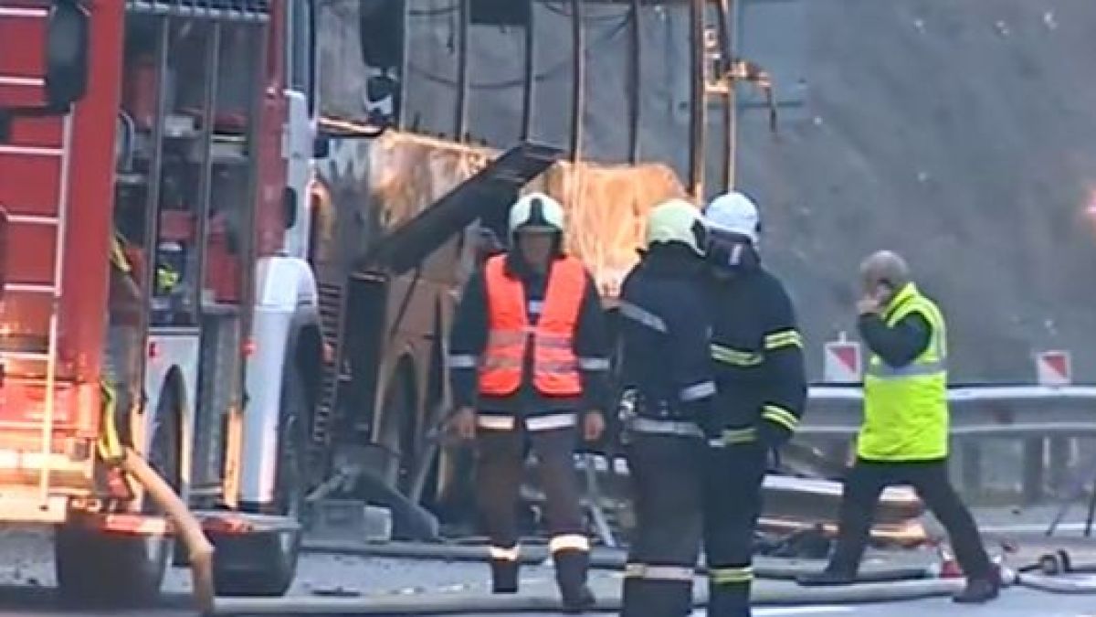Ето какво е останало от автобуса-ковчег с 45 трупа на АМ "Струма"