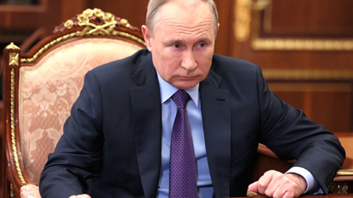 Путин тества нова ваксина срещу COVID-19