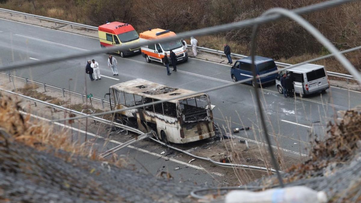 Превозвачи с нова бомба за автобуса ковчег на "Струма"