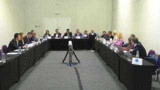Инфарктен момент на преговорите: Тафров и ДБ първи клекнаха пред Скопие 