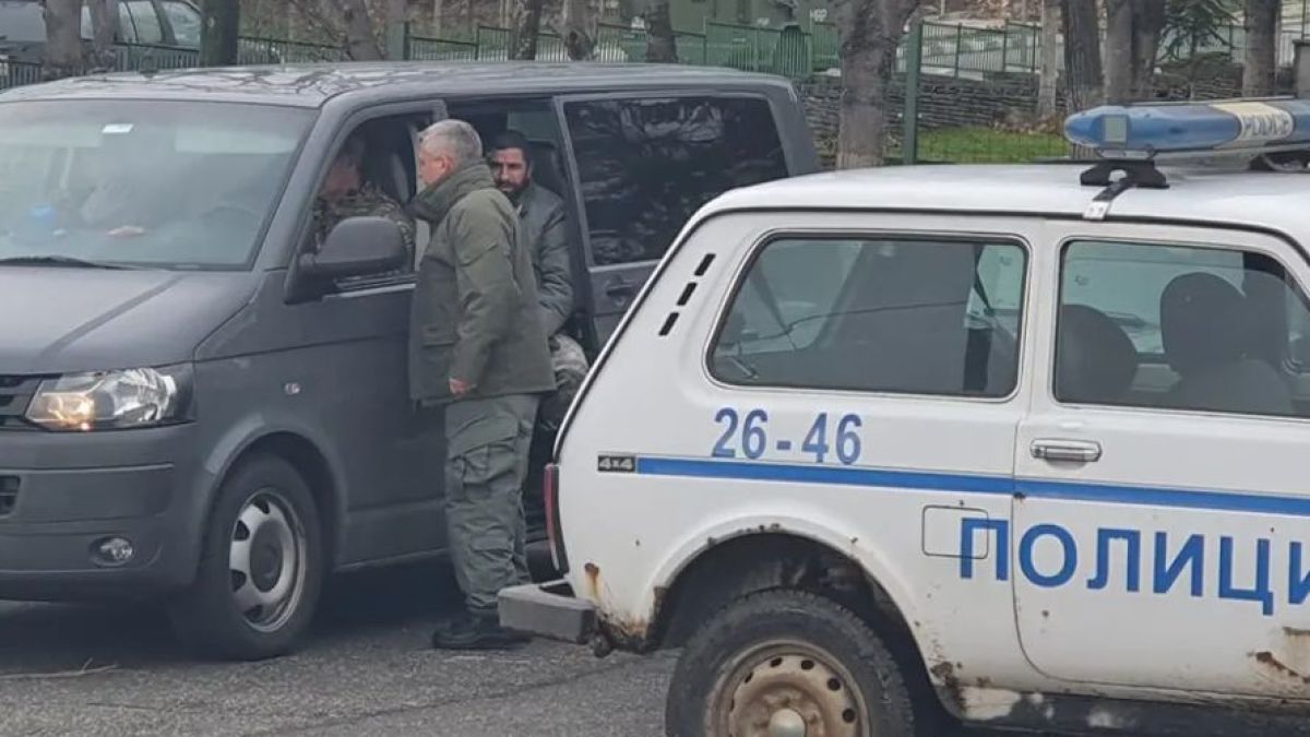 Шокиращи разкрития за издирвания стрелец от Сърница, като войник...