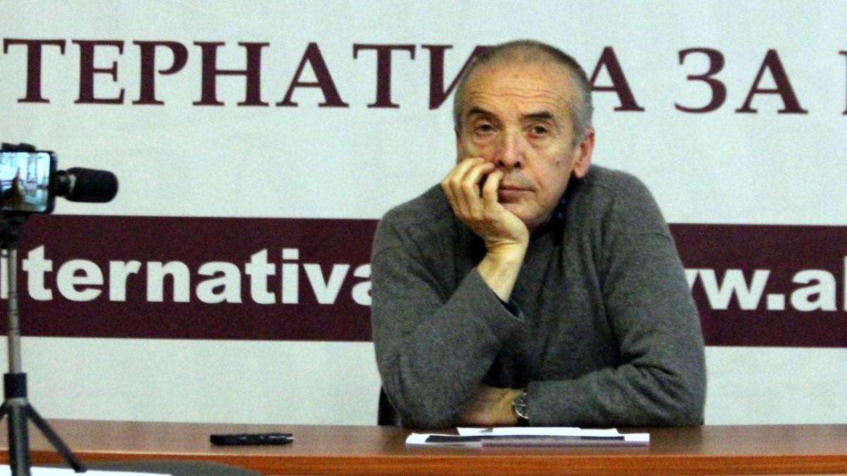 Доц. Мангъров потвърди шокиращата прогноза за Омикрон и края на пандемията!
