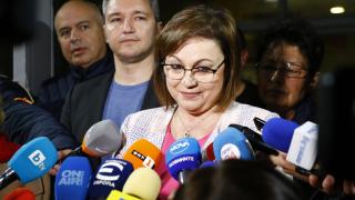 Нинова проговори за рокадите в ръководството на ДКК и "почтената дама" на Петков