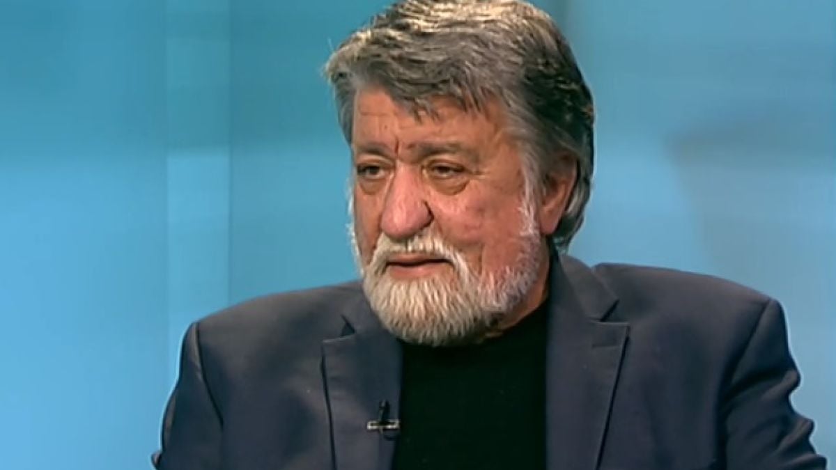 Вежди Рашидов прати Петков и Слави в детската градина
